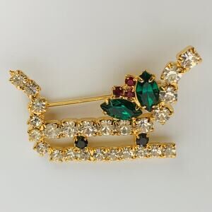 Vintage Christmas Sleigh Brooch / Pin